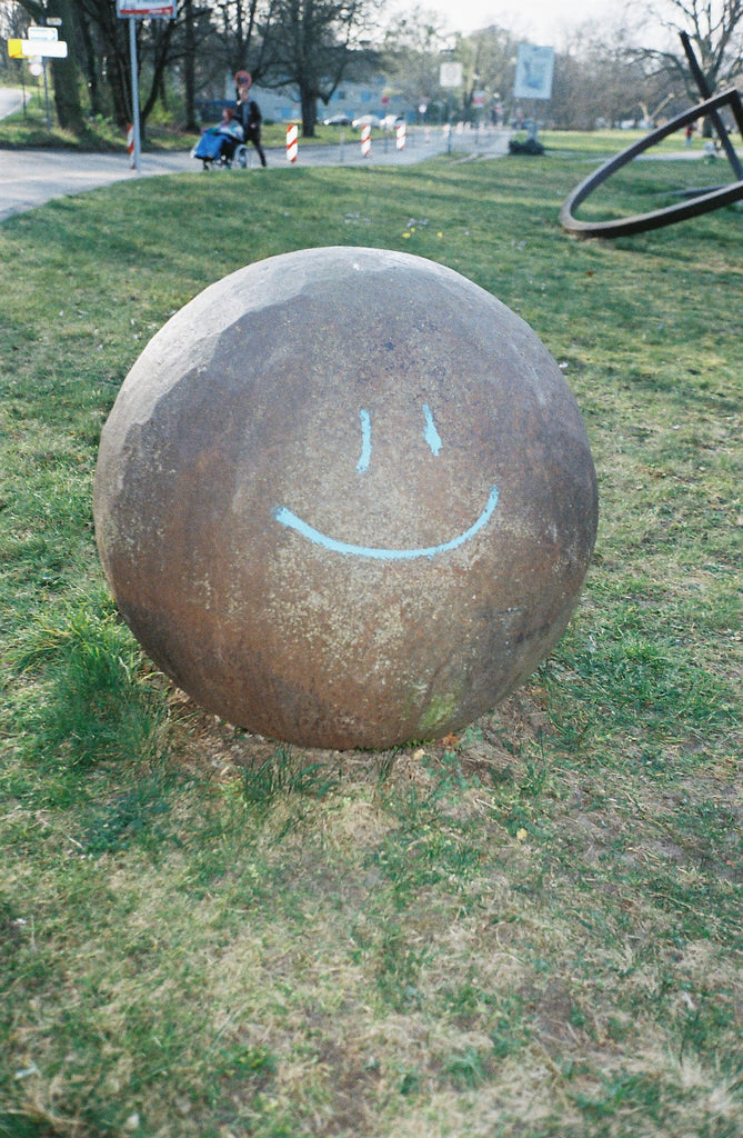 alt