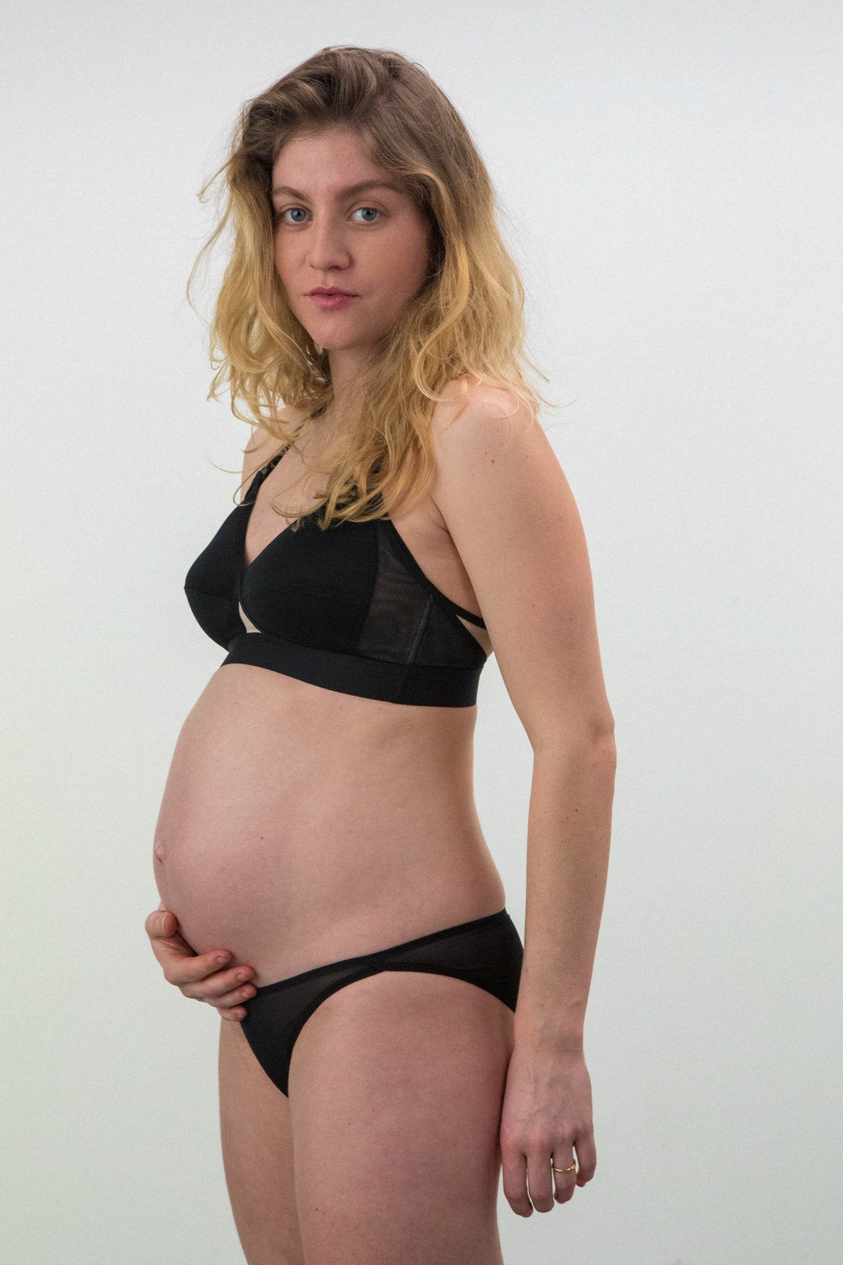 going exact (see-through, black)
