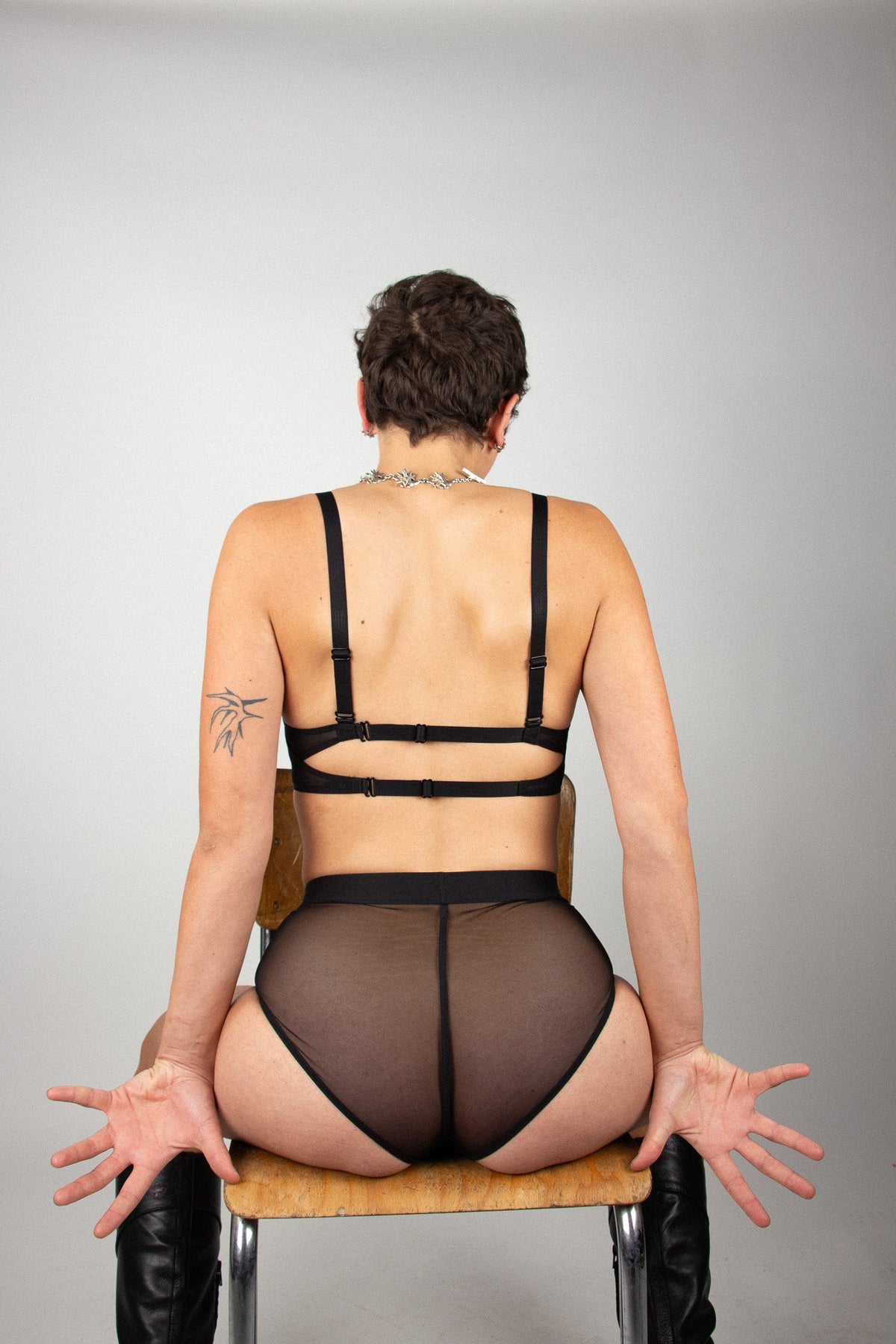 girlfriend (see-through, black)