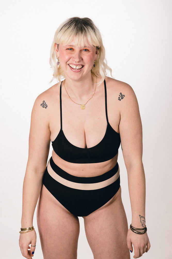lotus (opaque, black)