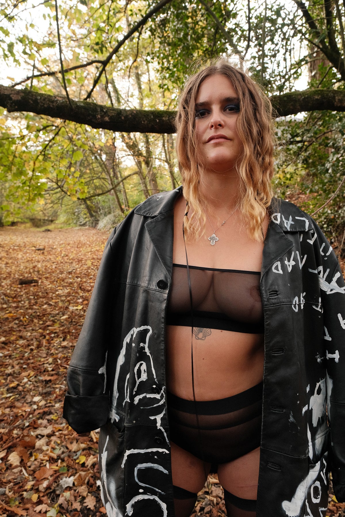 jade (see-through, black)