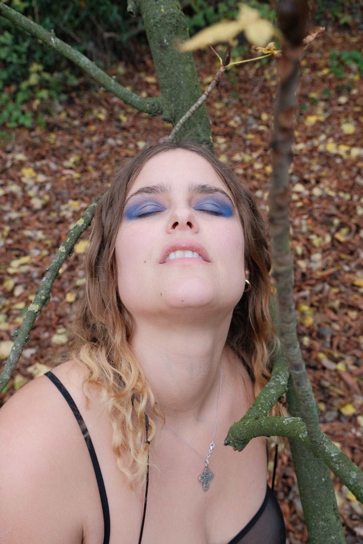 jade (see-through, black)