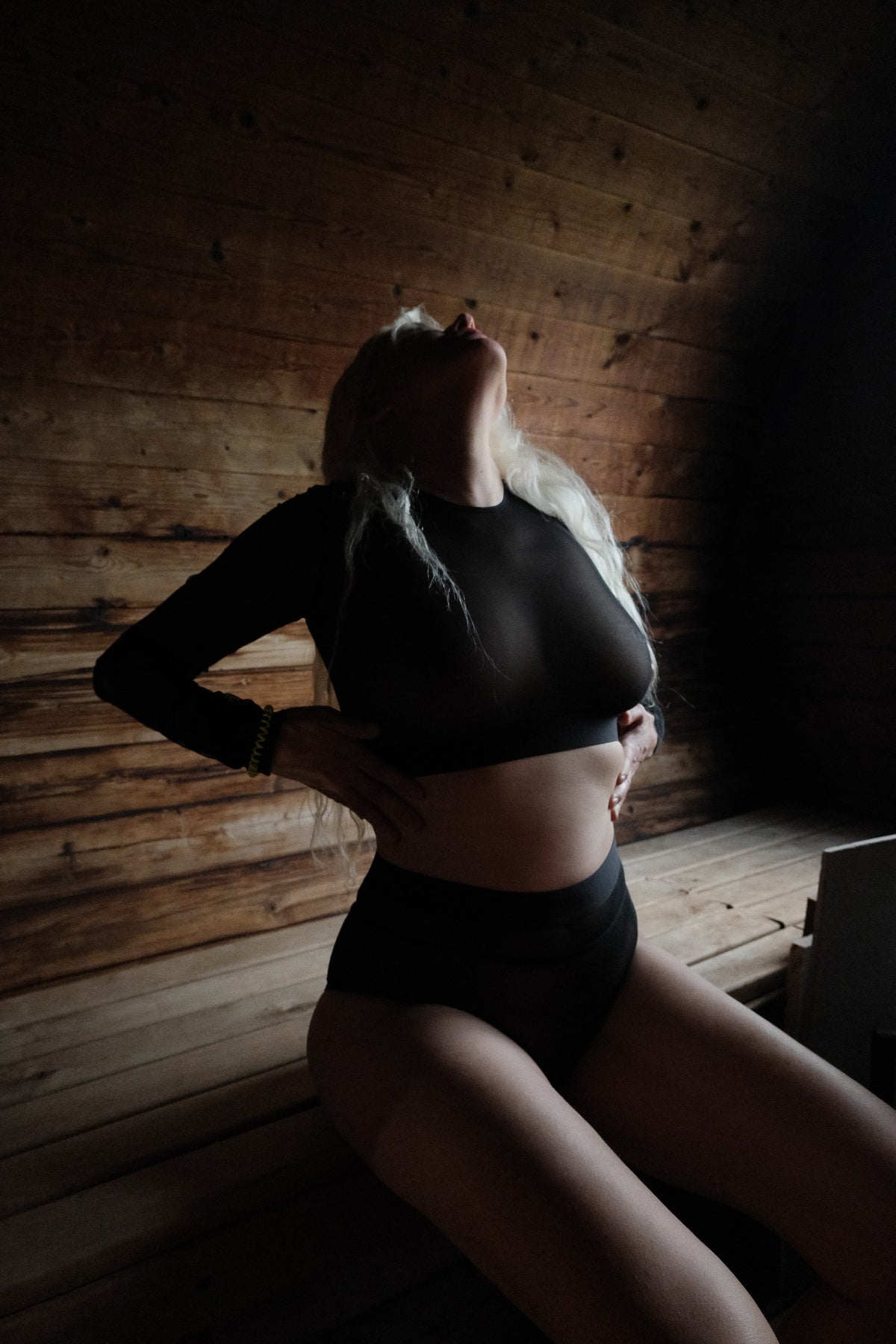 no reply (see-through, black)