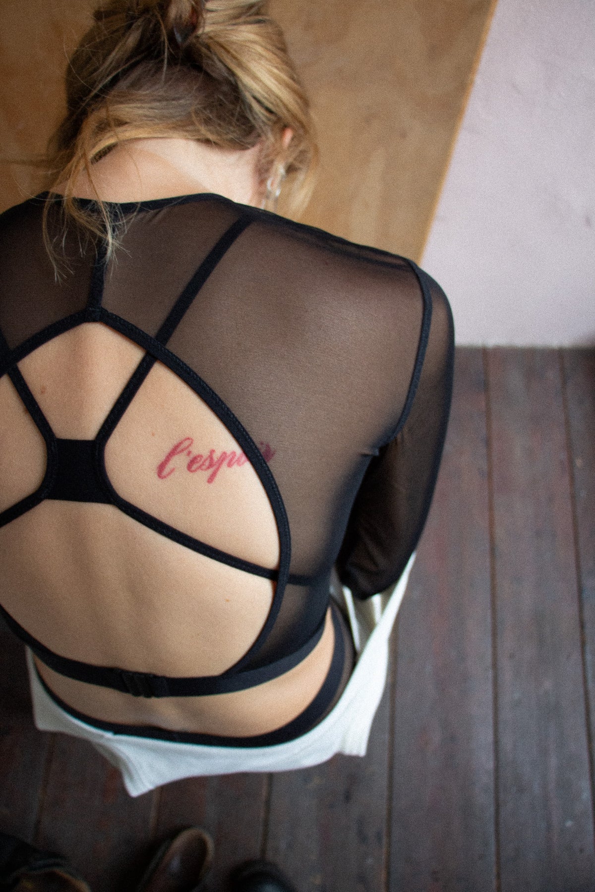 no reply (see-through, black)